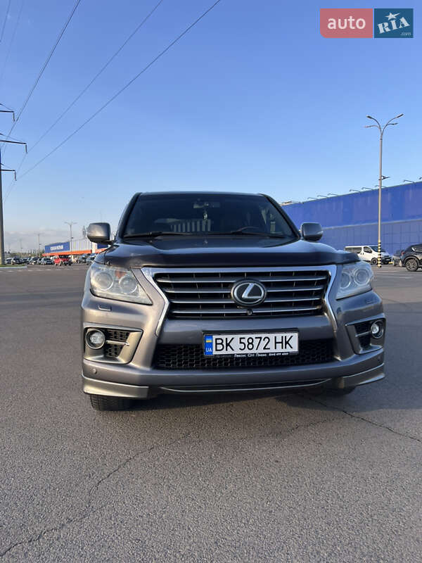 Позашляховик / Кросовер Lexus LX 2014 в Луцьку