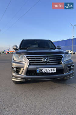 Внедорожник / Кроссовер Lexus LX 2014 в 