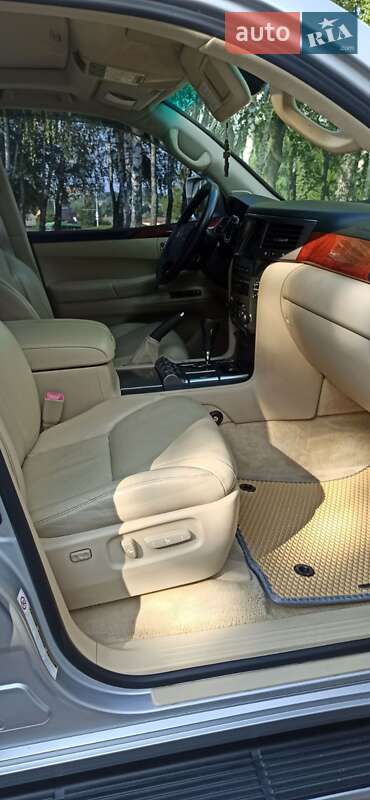 Внедорожник / Кроссовер Lexus LX 2008 в Житомире