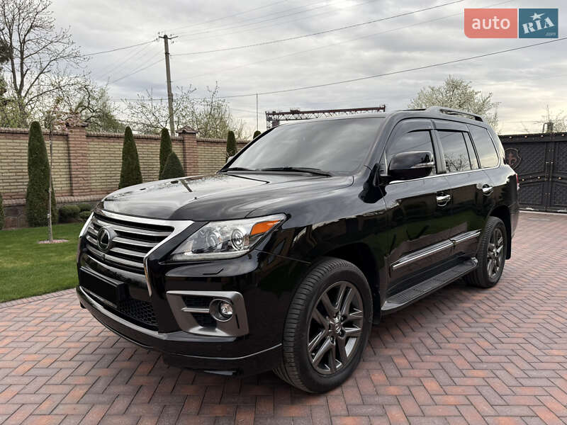 Внедорожник / Кроссовер Lexus LX 2014 в 