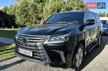 Позашляховик / Кросовер Lexus LX 2017 в Дніпрі