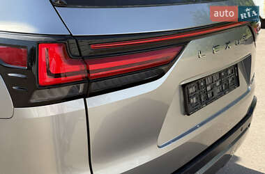 Внедорожник / Кроссовер Lexus LX 2022 в 