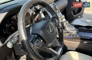 Внедорожник / Кроссовер Lexus LX 2022 в 