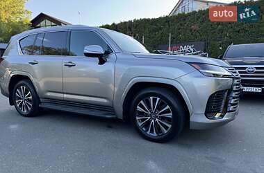 Позашляховик / Кросовер Lexus LX 2022 в 