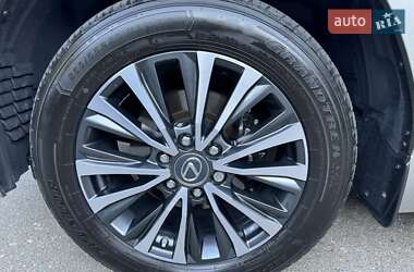 Позашляховик / Кросовер Lexus LX 2022 в 