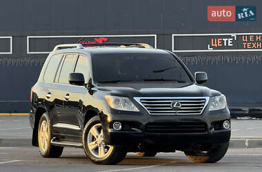 Внедорожник / Кроссовер Lexus LX 2009 в 