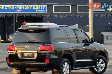 Внедорожник / Кроссовер Lexus LX 2009 в 