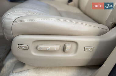Внедорожник / Кроссовер Lexus LX 2009 в 