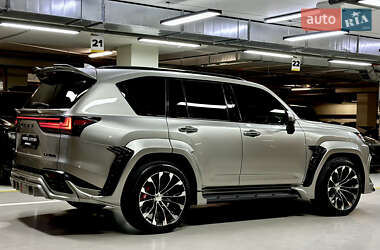 Позашляховик / Кросовер Lexus LX 2022 в 