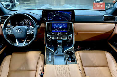 Позашляховик / Кросовер Lexus LX 2022 в 