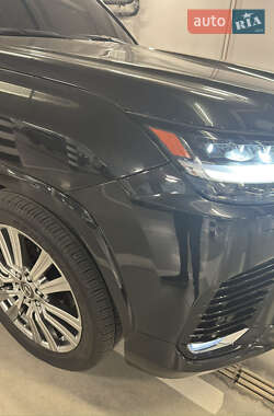 Внедорожник / Кроссовер Lexus LX 2022 в 