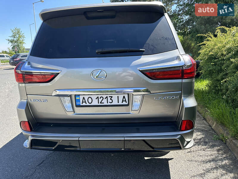 Внедорожник / Кроссовер Lexus LX 2016 в Рахове