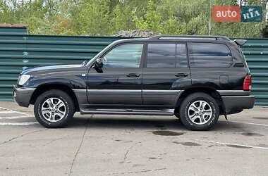 Позашляховик / Кросовер Lexus LX 2004 в 
