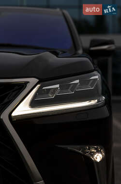 Внедорожник / Кроссовер Lexus LX 2019 в 