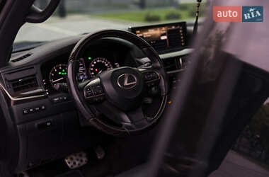 Внедорожник / Кроссовер Lexus LX 2019 в 