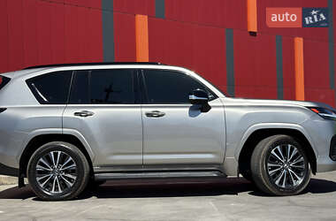Внедорожник / Кроссовер Lexus LX 2022 в 