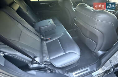 Внедорожник / Кроссовер Lexus LX 2022 в 