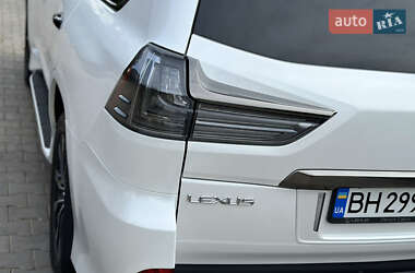 Позашляховик / Кросовер Lexus LX 2020 в 