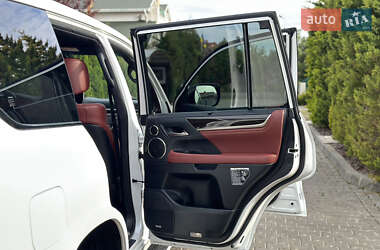 Позашляховик / Кросовер Lexus LX 2020 в 