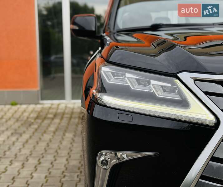 Внедорожник / Кроссовер Lexus LX 2016 в Одессе