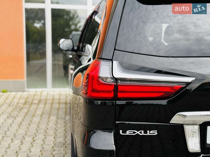 Внедорожник / Кроссовер Lexus LX 2016 в Одессе