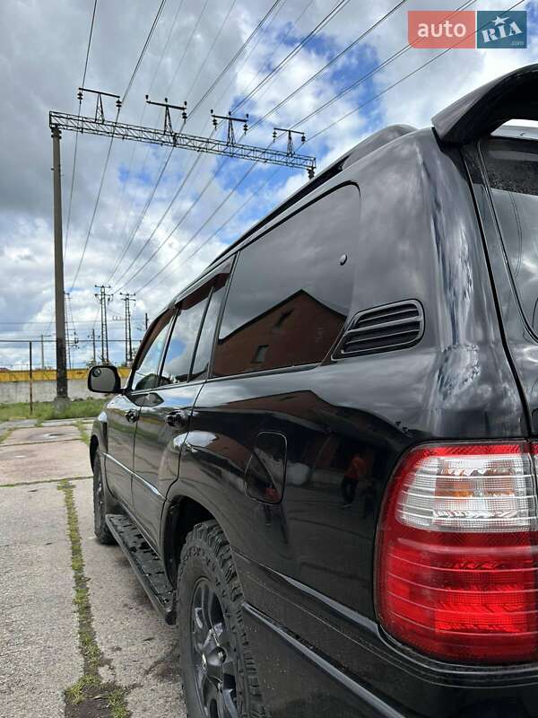Внедорожник / Кроссовер Lexus LX 2005 в Мукачево