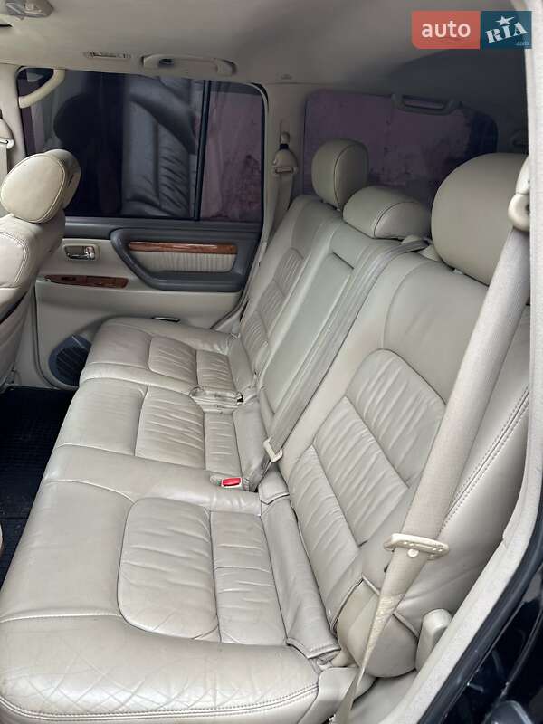 Внедорожник / Кроссовер Lexus LX 2005 в Мукачево