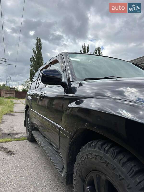 Внедорожник / Кроссовер Lexus LX 2005 в Мукачево