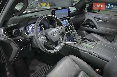 Внедорожник / Кроссовер Lexus LX 2023 в 