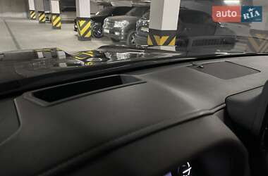 Внедорожник / Кроссовер Lexus LX 2023 в 