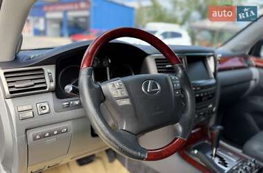 Позашляховик / Кросовер Lexus LX 2009 в 