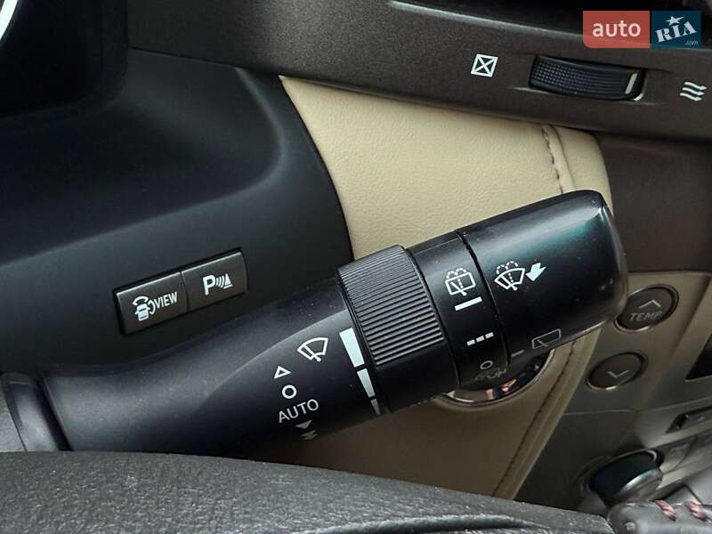 Позашляховик / Кросовер Lexus LX 2010 в Рівному