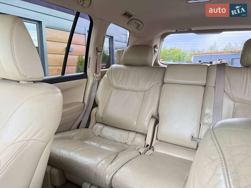 Позашляховик / Кросовер Lexus LX 2010 в Рівному