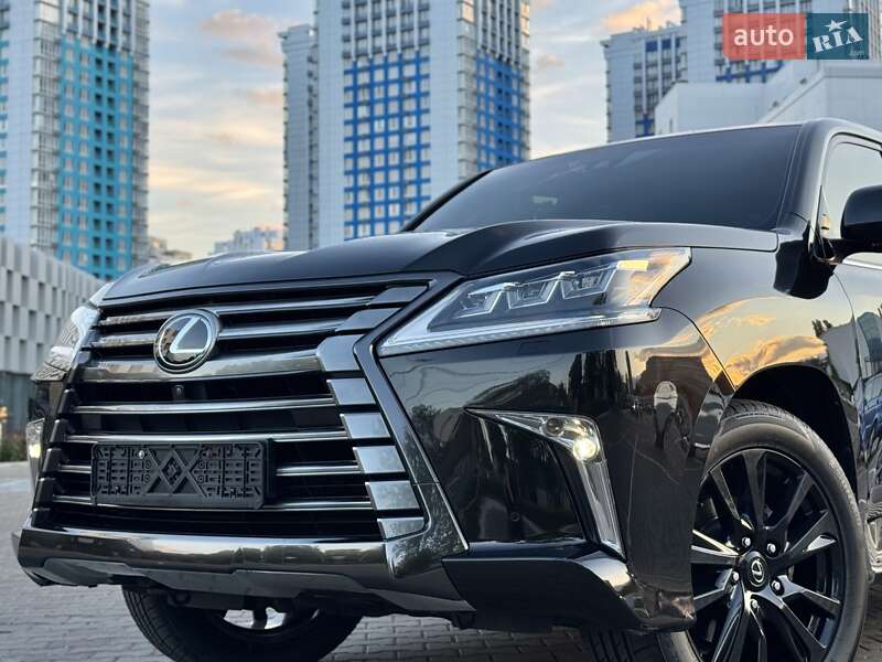 Внедорожник / Кроссовер Lexus LX 2017 в Одессе