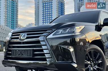 Внедорожник / Кроссовер Lexus LX 2017 в 