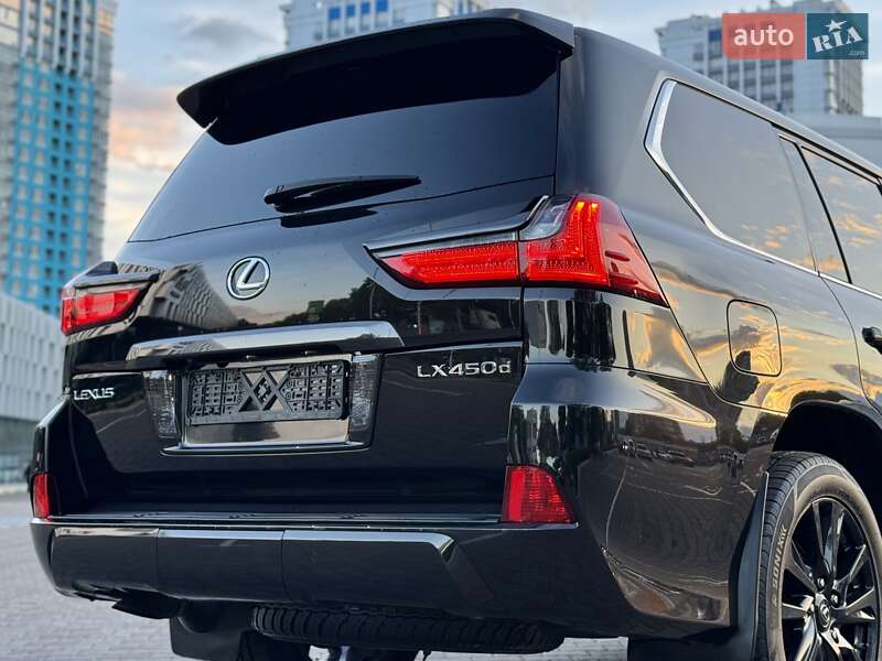 Внедорожник / Кроссовер Lexus LX 2017 в Одессе