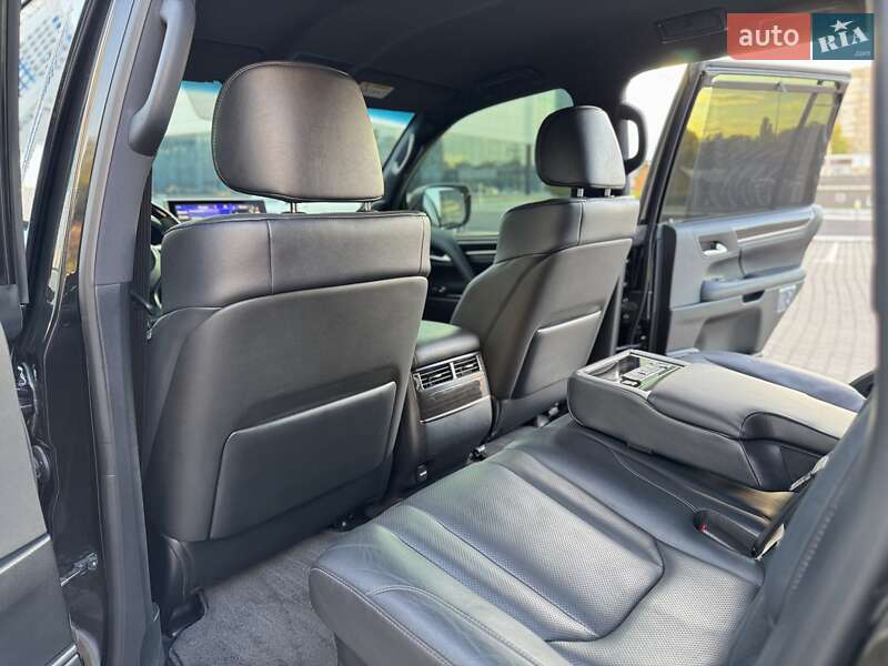 Внедорожник / Кроссовер Lexus LX 2017 в Одессе