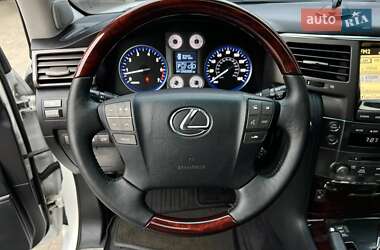 Внедорожник / Кроссовер Lexus LX 2011 в 