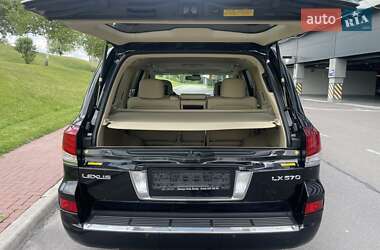 Внедорожник / Кроссовер Lexus LX 2012 в 
