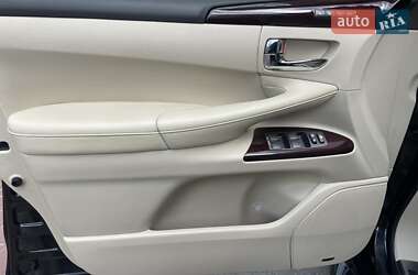 Внедорожник / Кроссовер Lexus LX 2012 в 