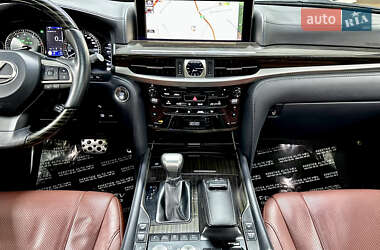 Внедорожник / Кроссовер Lexus LX 2019 в 