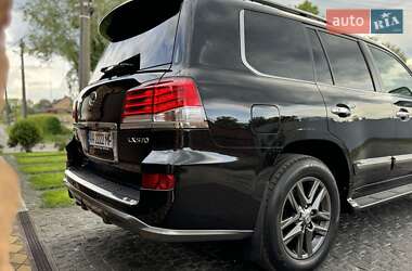 Внедорожник / Кроссовер Lexus LX 2013 в 