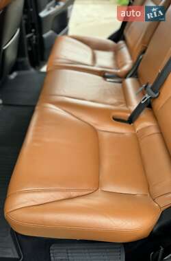 Внедорожник / Кроссовер Lexus LX 2013 в 
