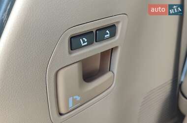 Внедорожник / Кроссовер Lexus LX 2008 в 