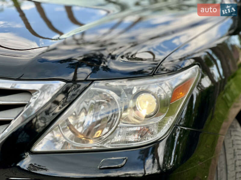 Позашляховик / Кросовер Lexus LX 2011 в Києві