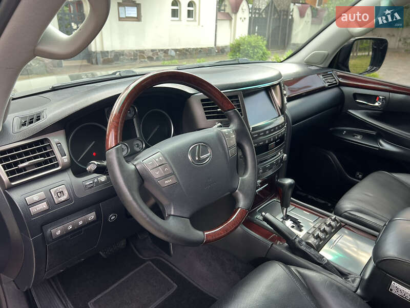 Позашляховик / Кросовер Lexus LX 2011 в Києві