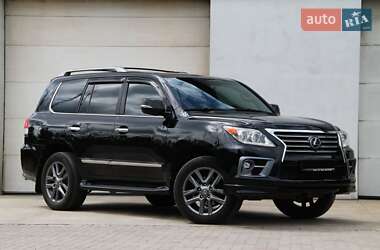 Внедорожник / Кроссовер Lexus LX 2014 в Сарнах