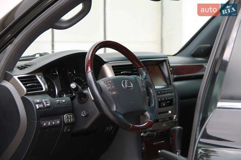 Позашляховик / Кросовер Lexus LX 2014 в Сарнах фото 15 Позашляховик / Кросовер Lexus LX 2014 в Сарнах