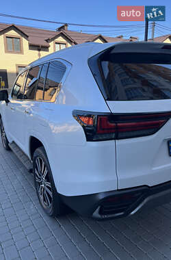 Внедорожник / Кроссовер Lexus LX 2022 в 