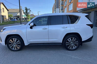 Внедорожник / Кроссовер Lexus LX 2022 в 